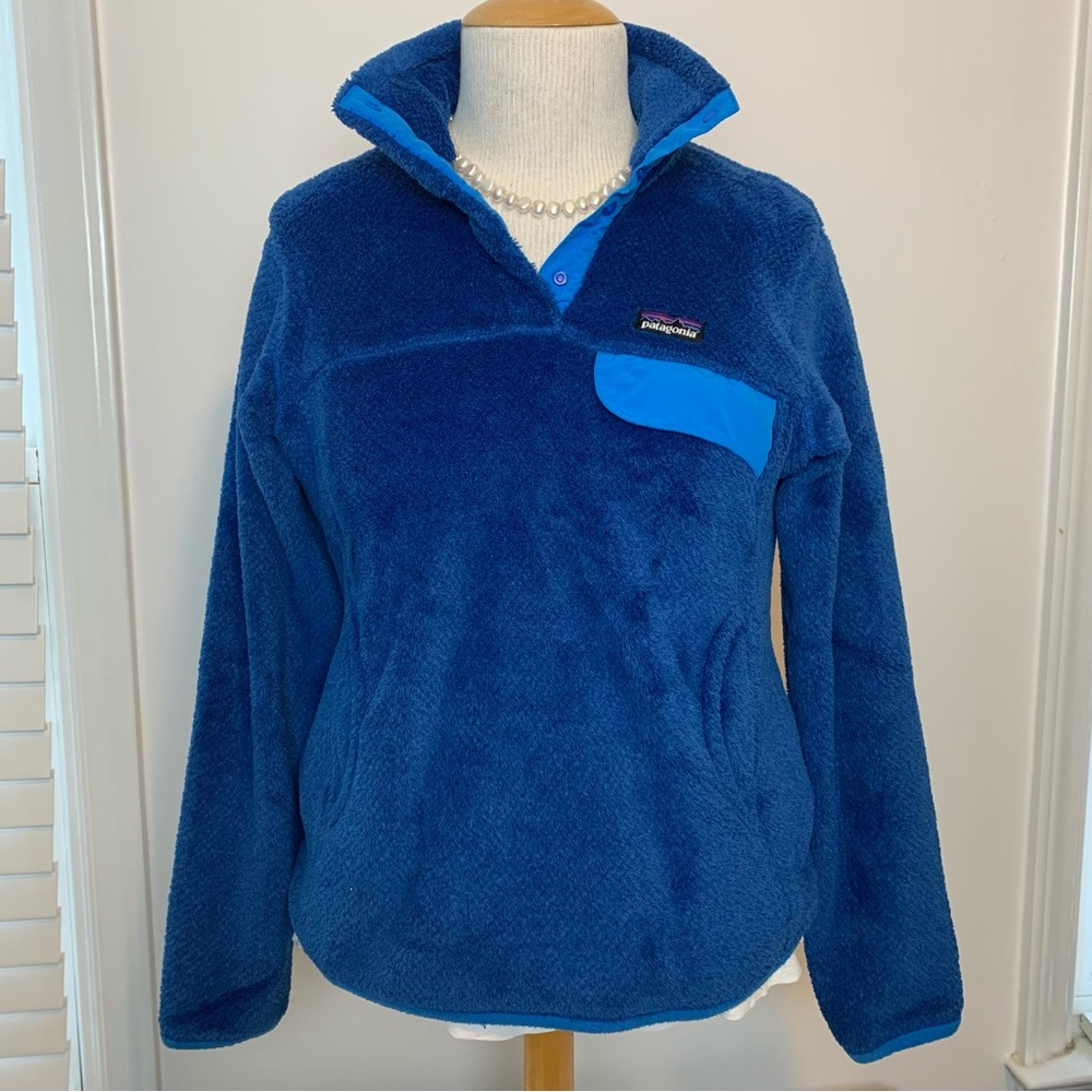 Patagonia Women’s Snap-T fleece Pullover in Electric Blue
